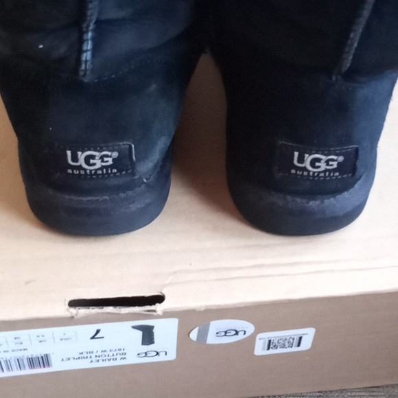 Ugg woman's boots - Picture 3 of 8